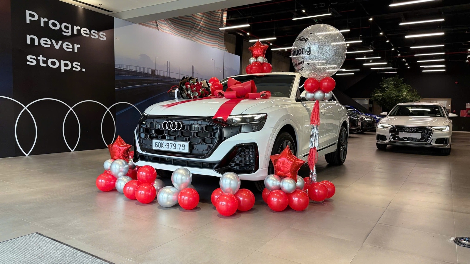 Audi Hồ Chí Minh xin gửi lời cảm ơn chân thành đến Quý khách hàng đã tin tưởng và chọn Audi Q8