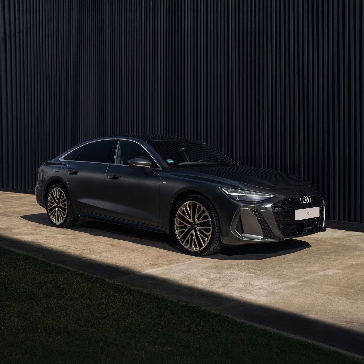 Audi A6 S line - Hoàn toàn mới